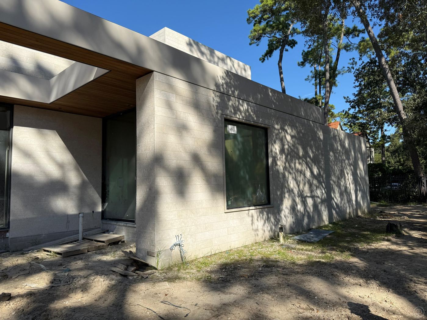 Contemporary house · full limestone envelope — Private residence