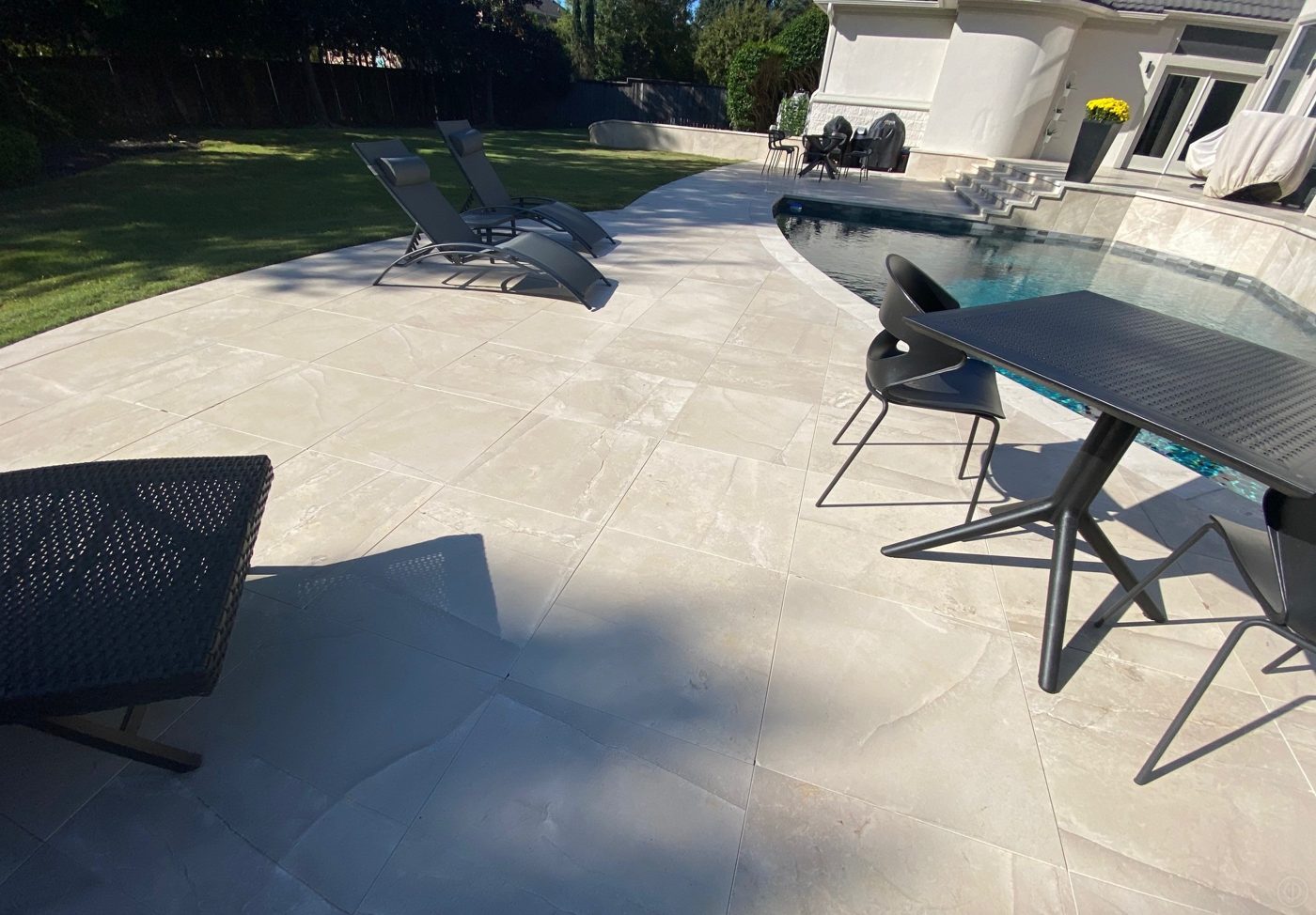 Limestone patio and pool deck