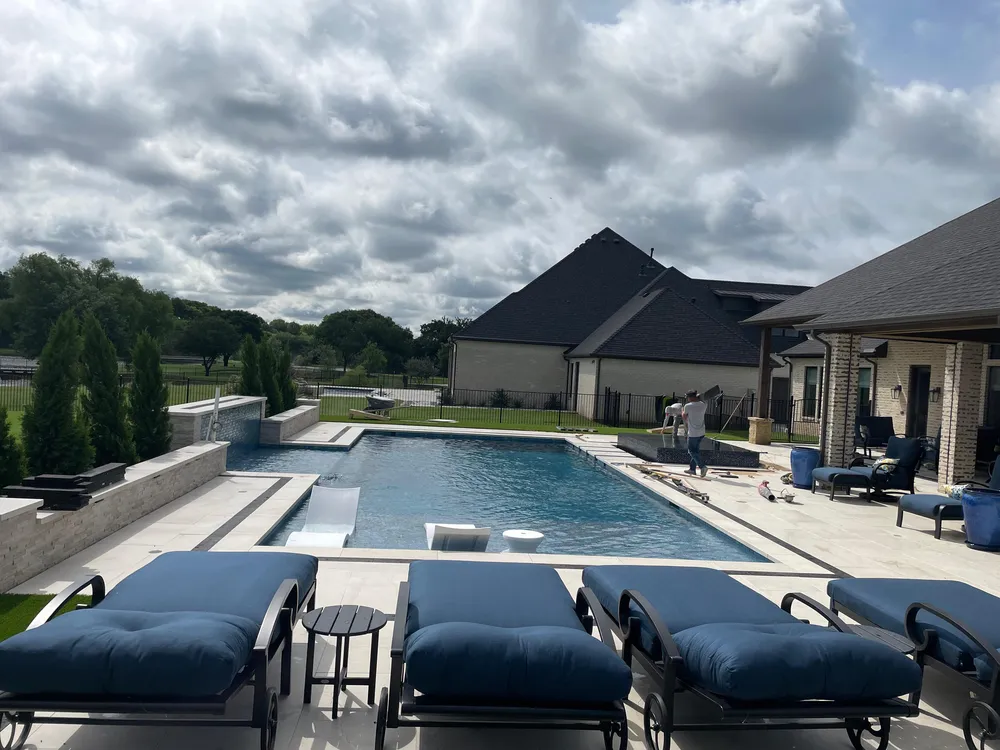 Pool & deck — Crema Paloma