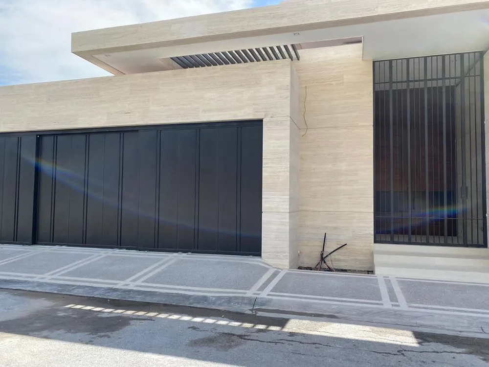 Facade — Ivory Veincut