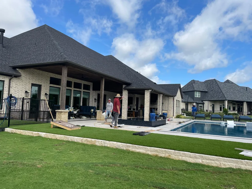 Pool & deck — Crema Paloma